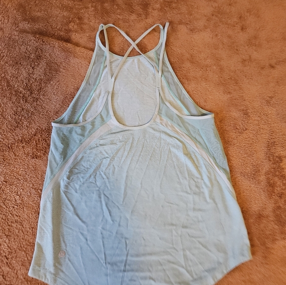 Lululemon Tank - Picture 4 of 5